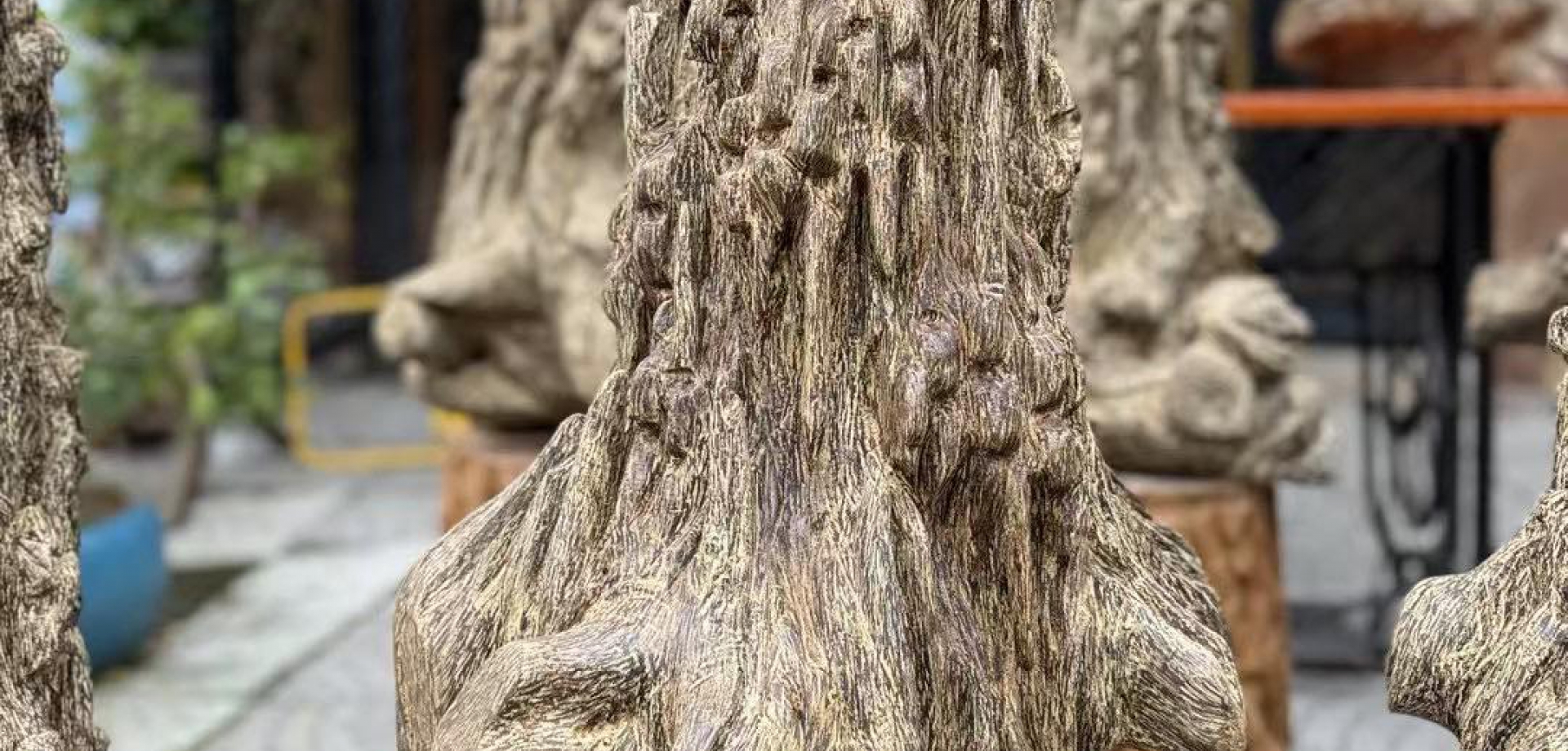 Trầm hương Quân Vương