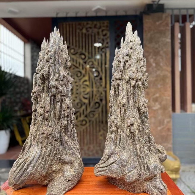 Trầm Hương cảnh Quân Vương